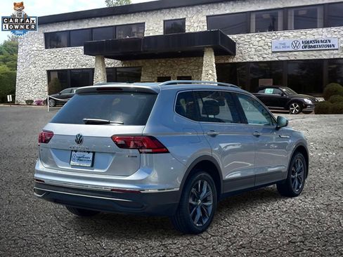 Used 2022 Volkswagen Tiguan SE w/ Panoramic Sunroof Package AWD/4WD image 5
