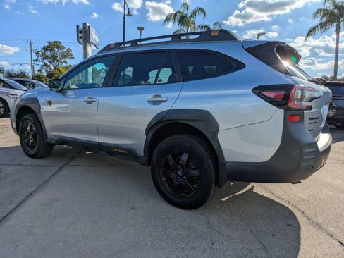 Certified 2022 Subaru Outback Wilderness w/ Wilderness Package image 6