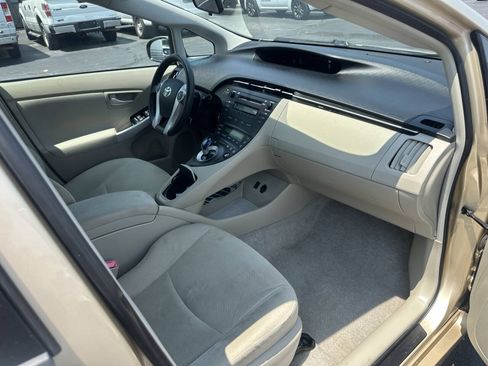 Used 2011 Toyota Prius Two FWD image 16