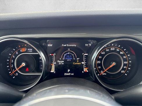 Used 2023 Jeep Wrangler Unlimited Sahara w/ LED Lighting Group AWD/4WD image 9