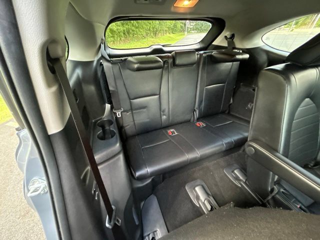 Used 2022 Toyota Highlander XLE AWD/4WD image 56