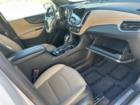 Used 2022 Chevrolet Equinox Premier AWD/4WD image 46