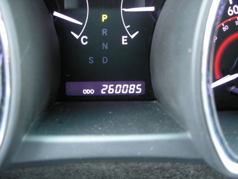 Used 2013 Toyota Highlander Limited image 12