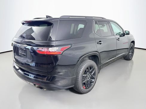 Used 2021 Chevrolet Traverse Premier w/ Redline Edition FWD image 7