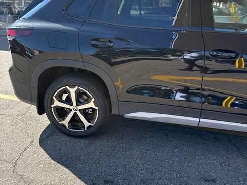 New 2026 Volkswagen Tiguan SE AWD/4WD image 8