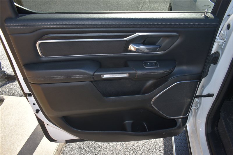 Used 2023 RAM 1500 Laramie AWD/4WD image 24