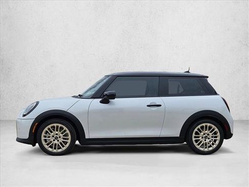 Used 2026 MINI Cooper 2-Door Hardtop FWD image 5