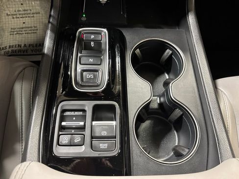Used 2023 Honda Pilot EX-L image 11
