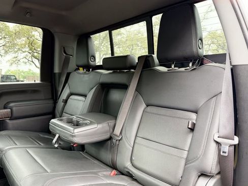 Used 2023 GMC Sierra 3500 Denali w/ Technology Package image 19