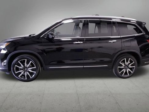 Certified 2022 Honda Pilot Touring image 3