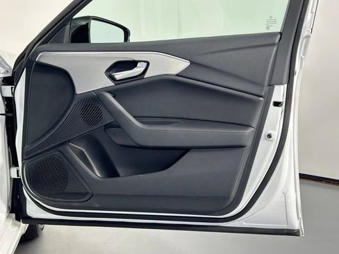 Used 2023 Acura TLX FWD image 9
