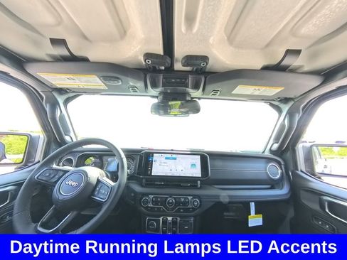 New 2025 Jeep Gladiator Sport w/ Premium Package image 29