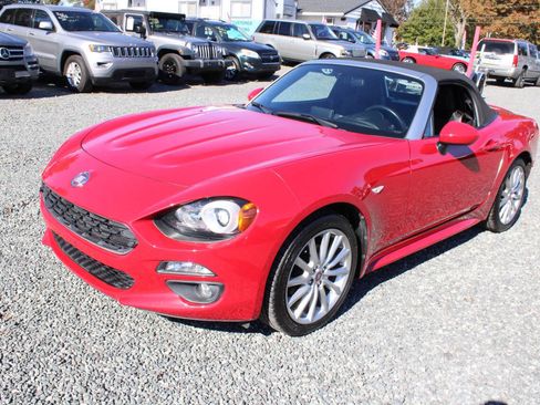 Used 2017 FIAT 124 Spider Lusso image 11