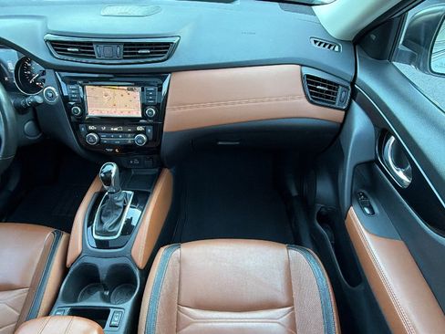 Used 2018 Nissan Rogue SL w/ Premium Package image 36