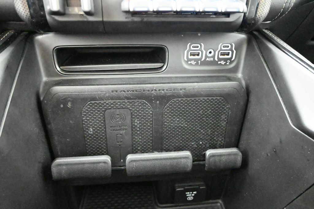 Used 2022 RAM 1500 Limited w/ Body-Colour Bumper Group AWD/4WD image 33