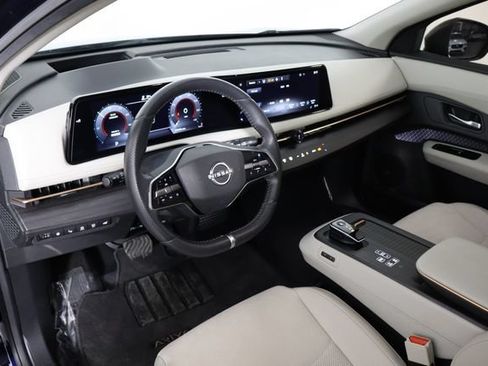Used 2024 Nissan Ariya FWD image 24
