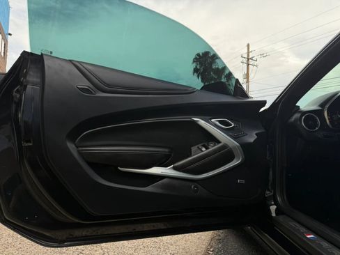 Used 2016 Chevrolet Camaro SS RWD image 33