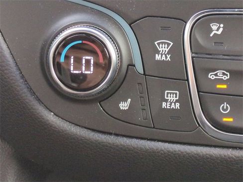 Certified 2024 Chevrolet Equinox RS image 27