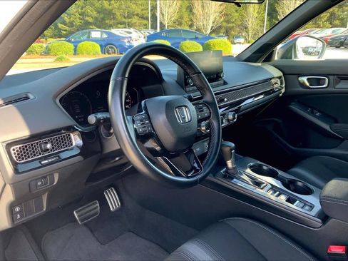 Used 2024 Honda Civic Sport image 17