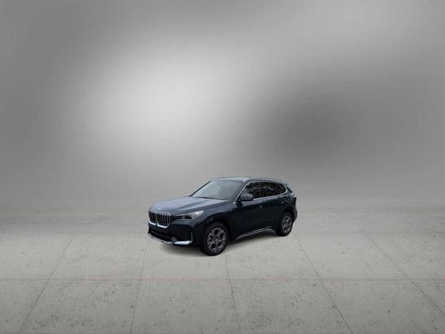 New 2026 BMW X1 xDrive28i w/ Technology Package AWD/4WD image 4