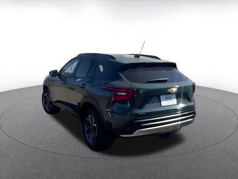 Used 2025 Chevrolet Trax LT image 16