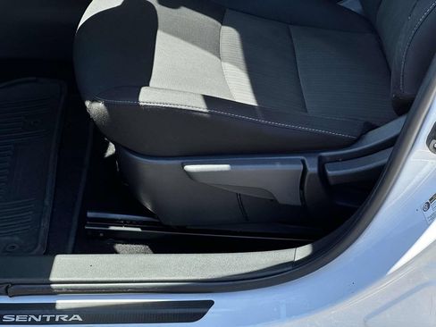Used 2022 Nissan Sentra SV FWD image 15