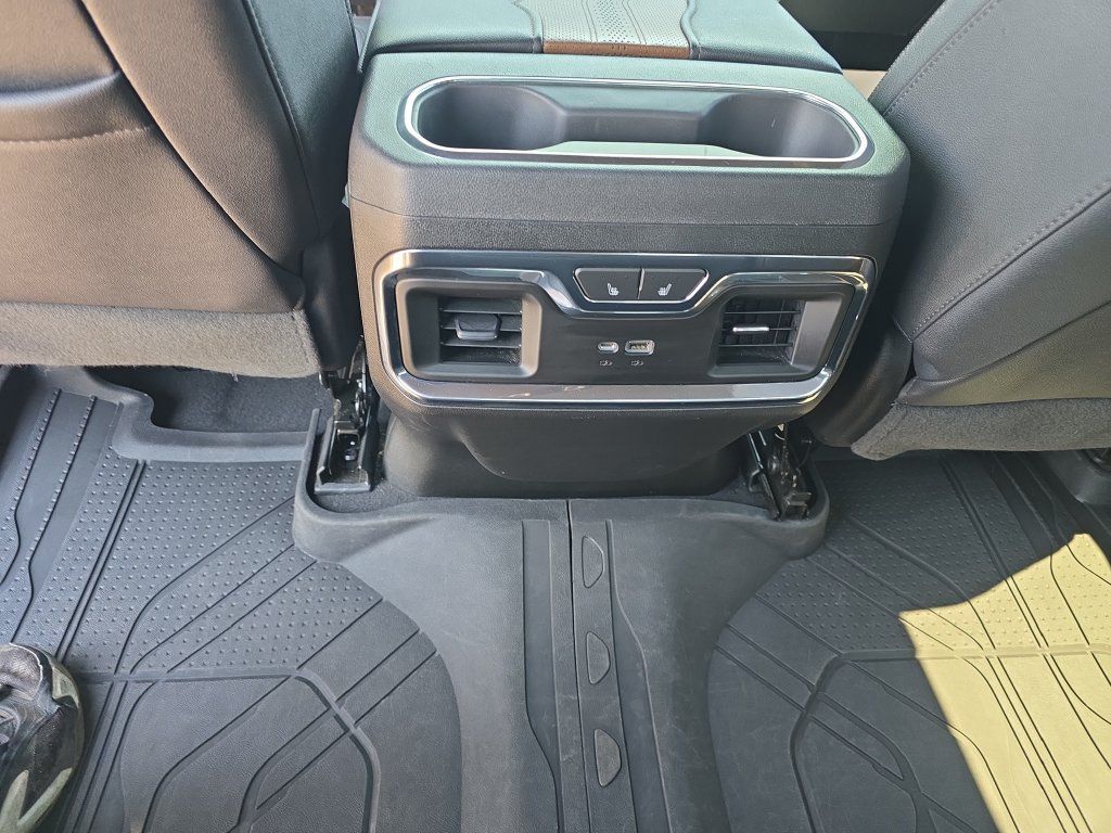 Used 2023 Chevrolet Silverado 1500 High Country w/ High Country Premium Package AWD/4WD image 27