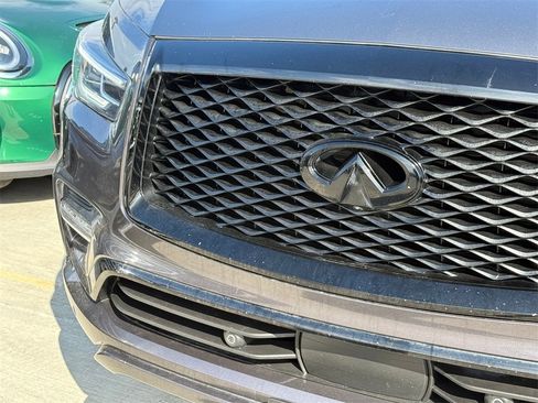 Used 2023 INFINITI QX80 Sensory w/ All-Season Package image 4