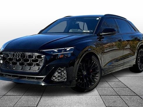 Used 2025 Audi SQ8 Premium Plus w/ S Sport Package image 4