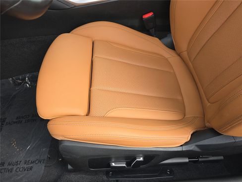 Used 2025 BMW M240i Coupe image 12