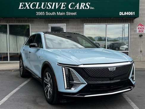 Used 2024 Cadillac Lyriq Luxury AWD/4WD image 1