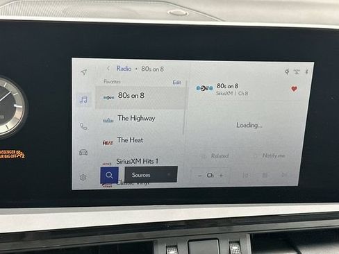 Used 2025 Lexus ES 300h w/ Premium Package FWD image 21