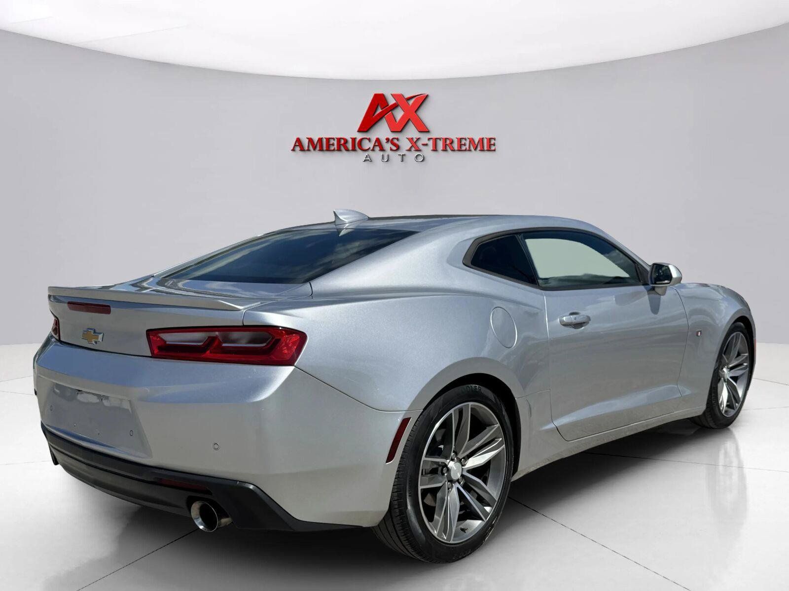 Used 2016 Chevrolet Camaro LT RWD image 6