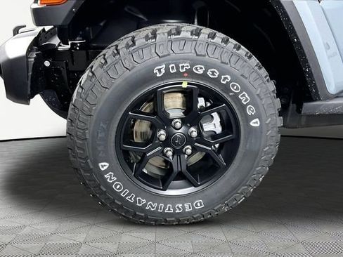 New 2026 Jeep Gladiator Sport AWD/4WD image 12