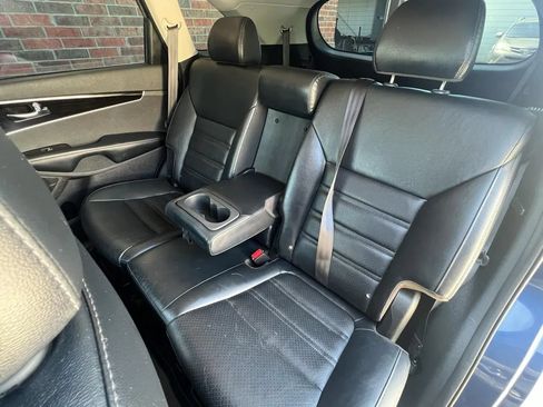 Used 2019 Kia Sorento EX FWD image 41