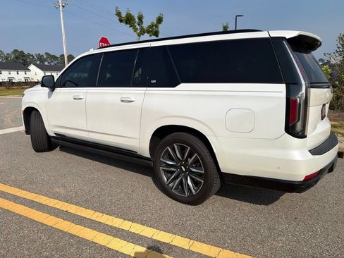 Used 2023 Cadillac Escalade ESV Sport w/ Touring Package RWD image 5