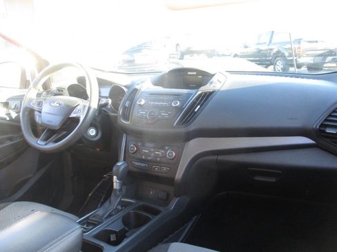 Used 2017 Ford Escape SE image 35