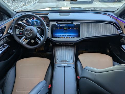 Used 2025 Mercedes-Benz E 53 AMG e 4MATIC Sedan image 26