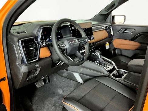 New 2026 GMC Canyon AT4 w/ Off-Road Front Bumper Package image 8