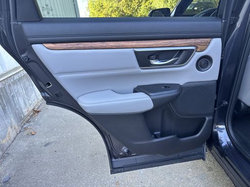 Used 2017 Honda CR-V EX-L image 11