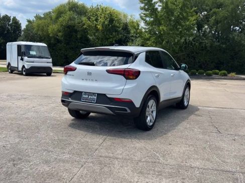 Used 2024 Buick Encore GX Preferred w/ Comfort Package FWD image 8