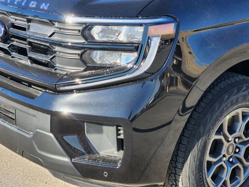 New 2026 Ford Expedition Active RWD image 10