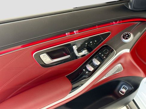 Used 2025 Mercedes-Benz S 63 AMG S image 13