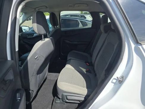 Used 2022 Ford Escape SE AWD/4WD image 9