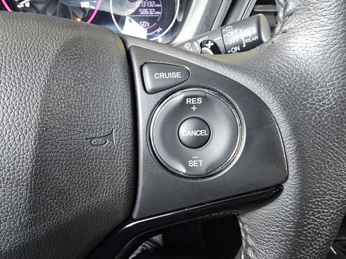 Used 2021 Honda HR-V Sport image 24