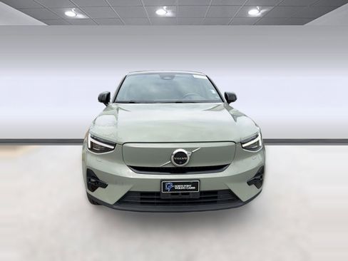 Used 2023 Volvo C40 P8 Recharge Ultimate image 6