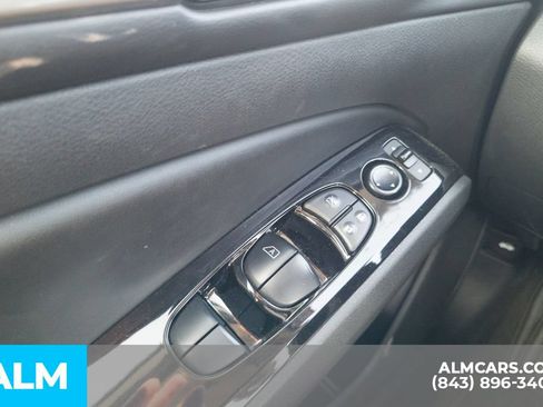Used 2023 Nissan Altima 2.5 SV FWD image 14