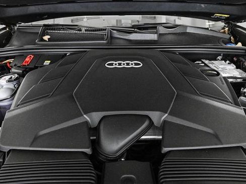 Used 2025 Audi Q8 Premium Plus w/ Premium Plus Package image 24