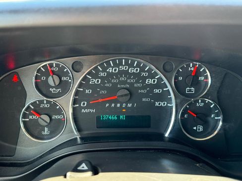 Used 2019 Chevrolet Express 2500 w/ Driver Convenience Package image 14