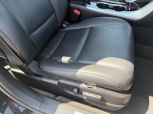 Used 2015 Acura TLX FWD image 28